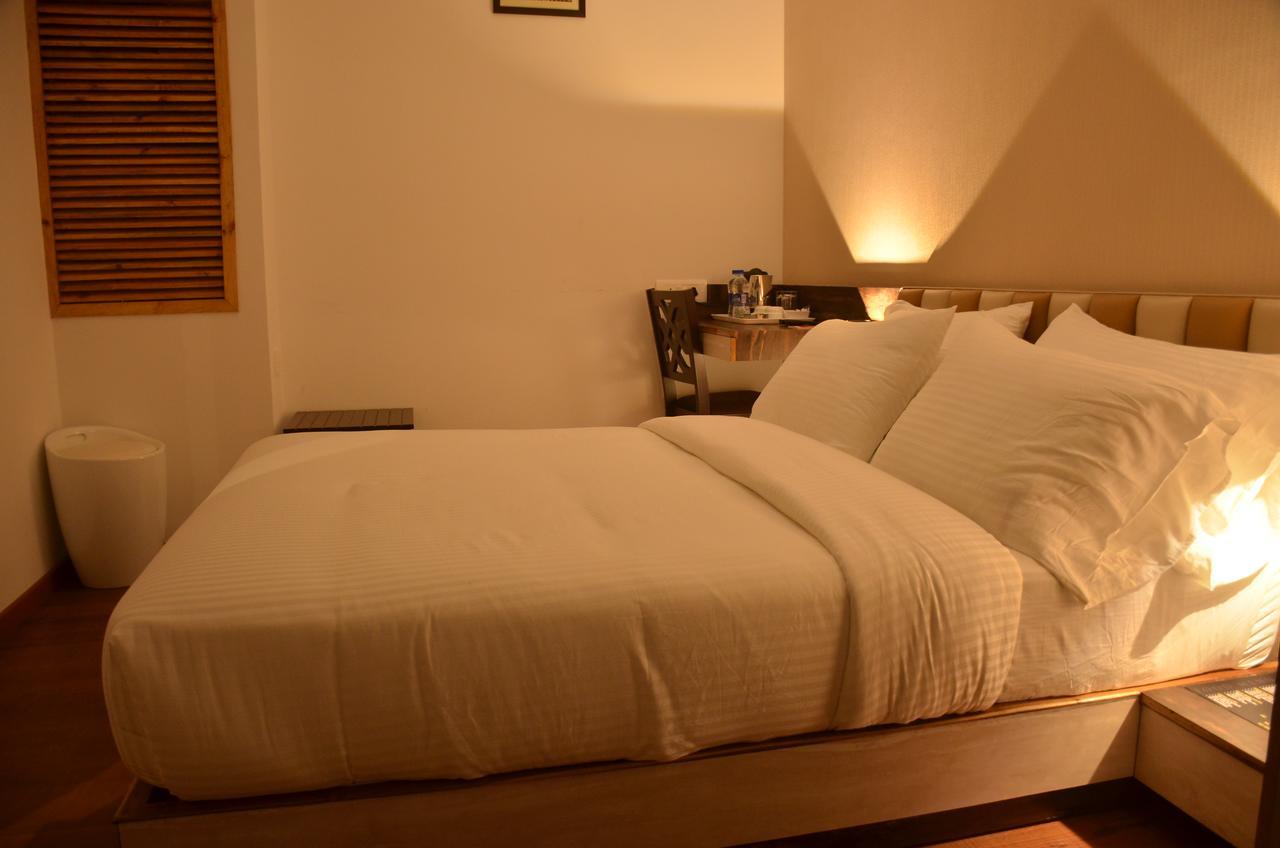 Hotel Aura 실롱 외부 사진