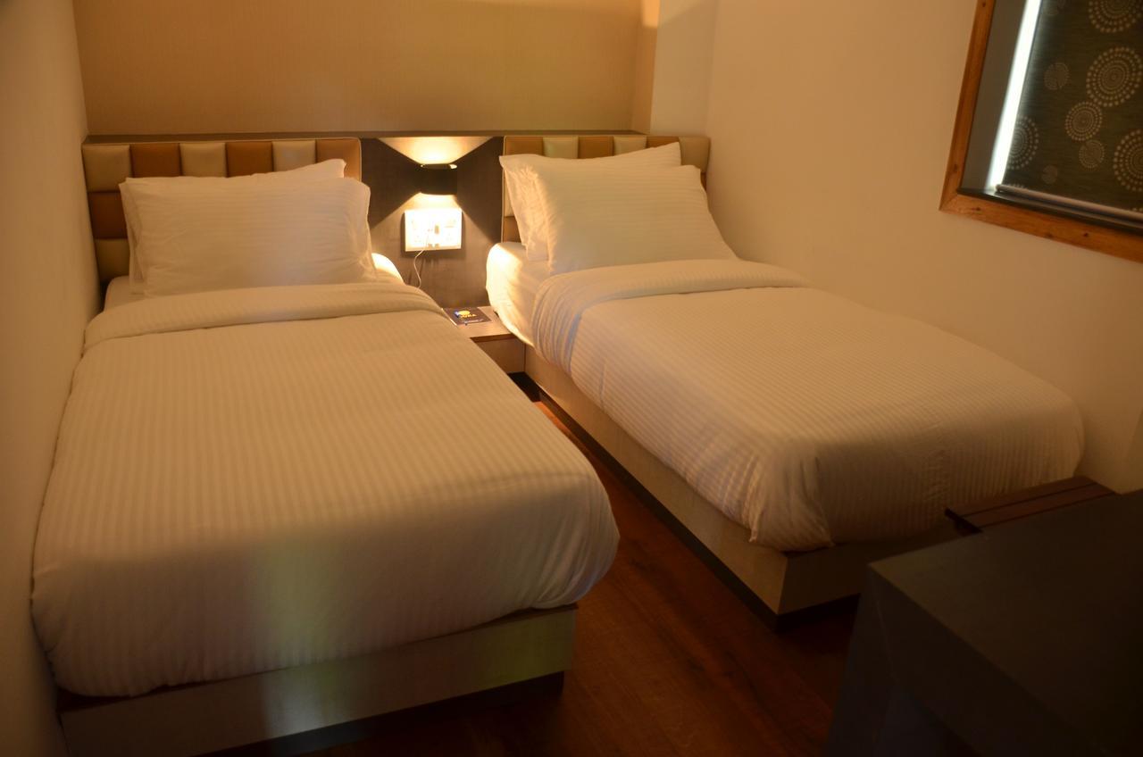 Hotel Aura 실롱 외부 사진