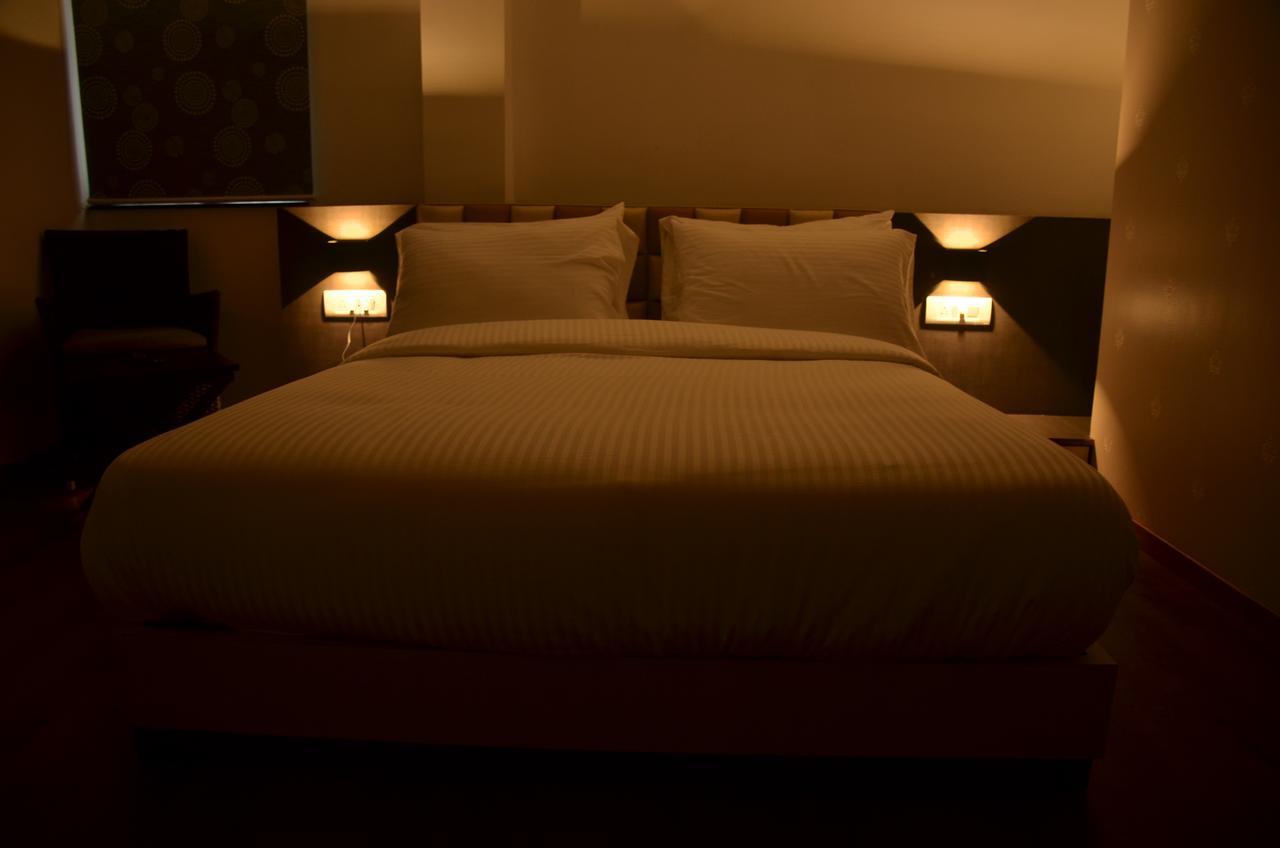 Hotel Aura 실롱 외부 사진